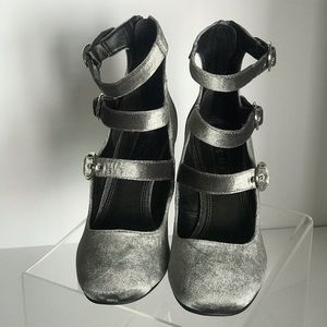 Topshop silver/grey velvet shoes-never worn